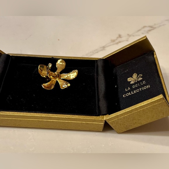 La Belle Collection 24k Gold Brooche - Picture 13 of 14